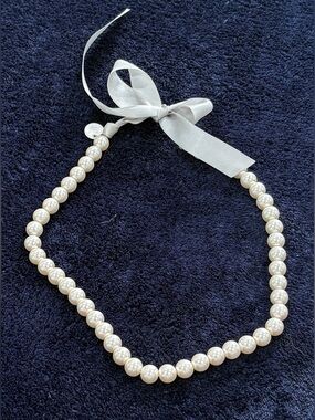 Classic White Faux Pearl Ribbon Necklace